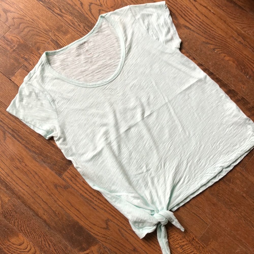 GAP Tee with tie detail